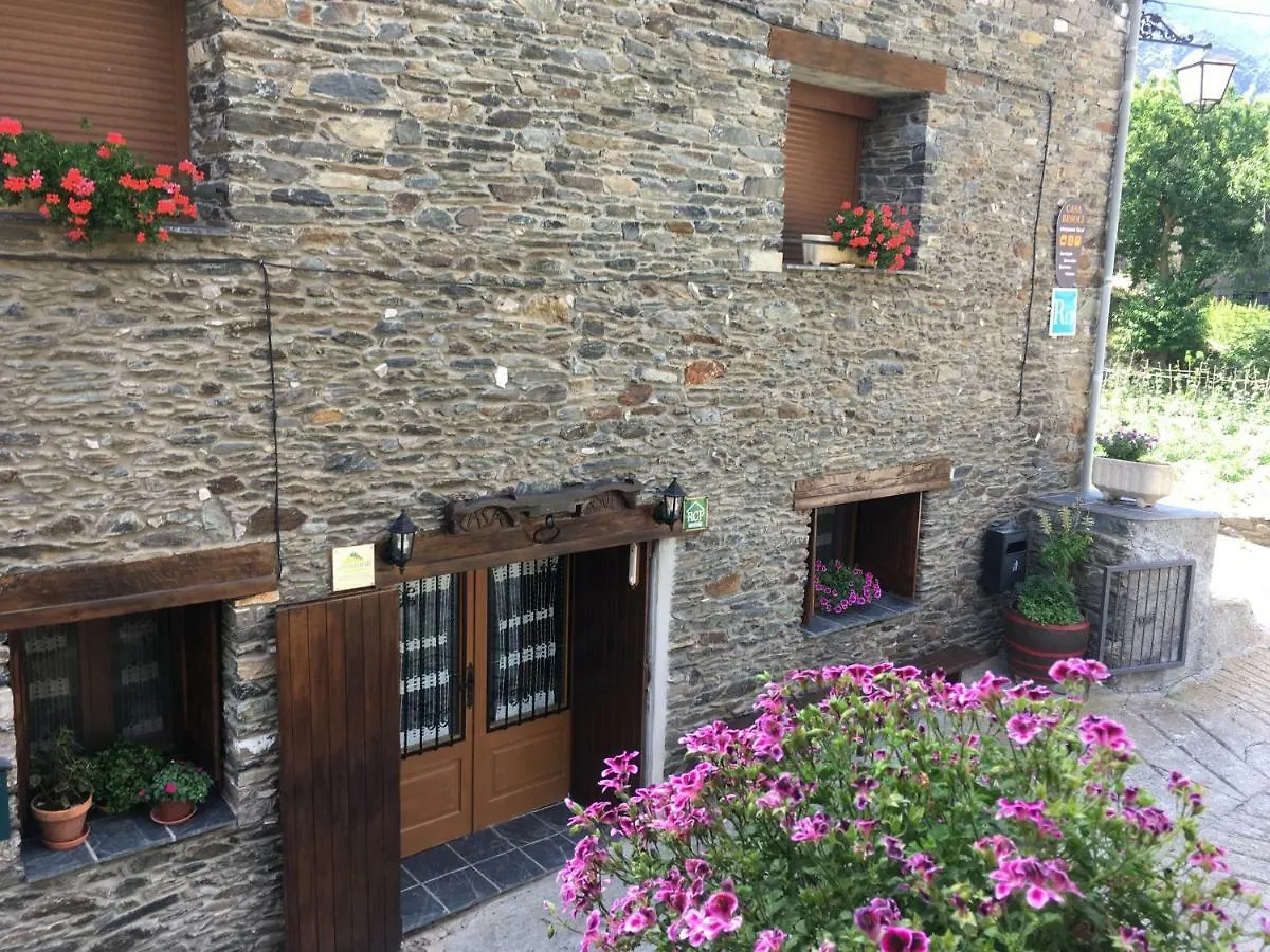 Casa Rural Besoli Areu Séjour à la campagne